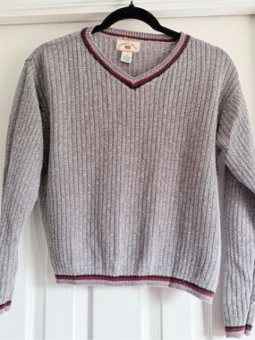 County Seat Gray V-Neck Sweater with Contrast Stripe